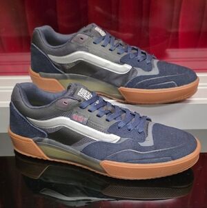 Vans Skate Ave 2.0 Navy Gum Sneakers Men’s 5 / Women’s 6.5 New